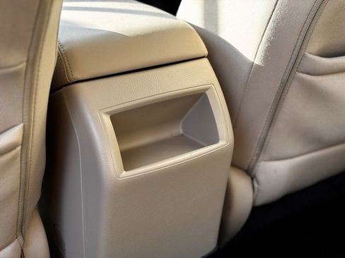 Used 2015 Subaru Legacy 2.5i Premium w/ Moonroof Package image 21