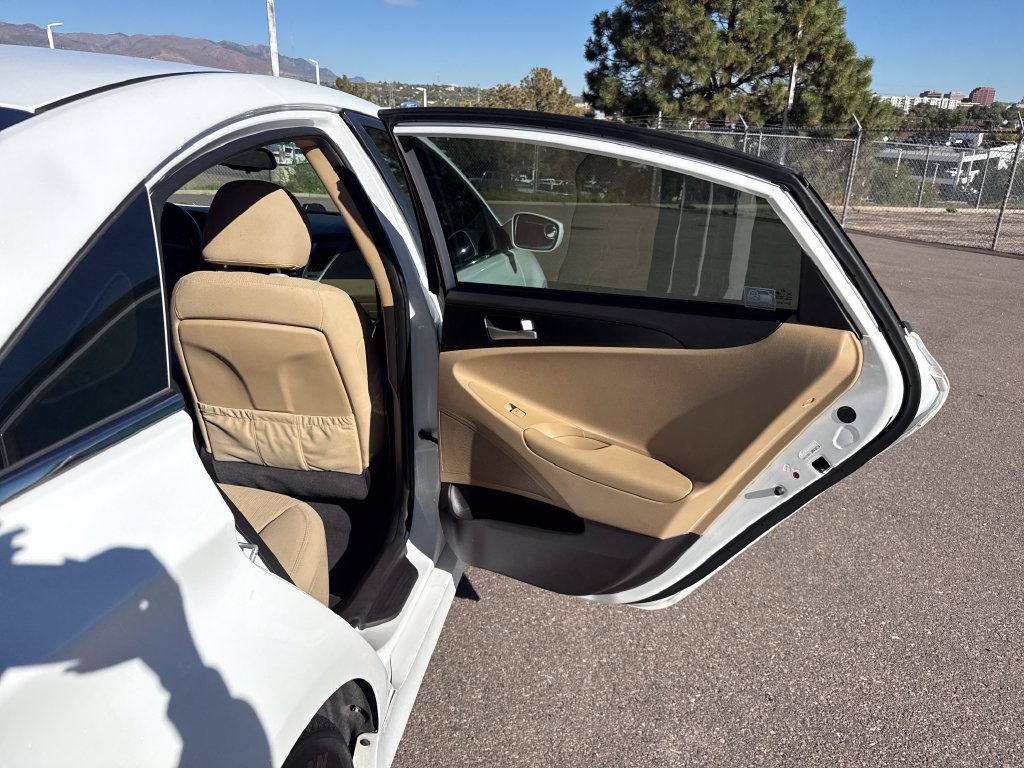 Used 2014 Hyundai Sonata GLS FWD image 22