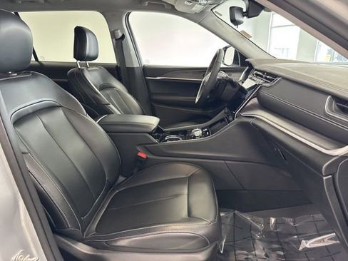 Used 2023 Jeep Grand Cherokee L Limited w/ Trailer Tow Group (B) image 26