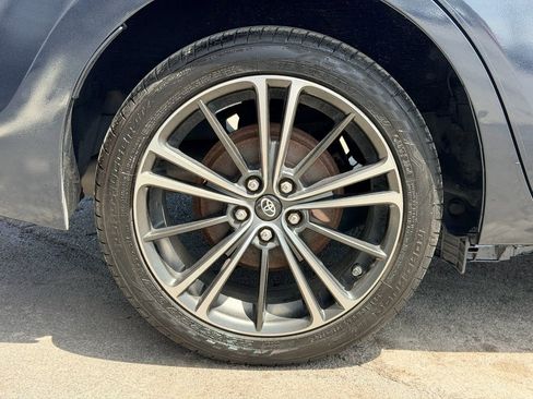 Used 2017 Toyota Corolla LE FWD image 28