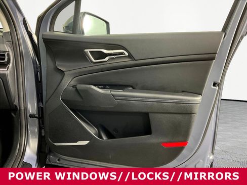 Certified 2023 Kia Sportage EX FWD image 25