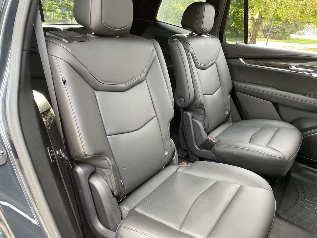 Used 2023 Cadillac XT6 Sport w/ Technology Package AWD/4WD image 15