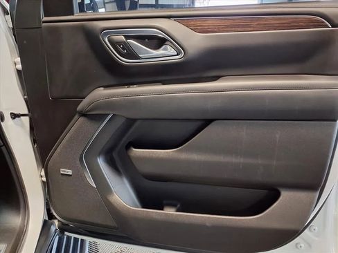 Used 2021 Chevrolet Suburban High Country image 15