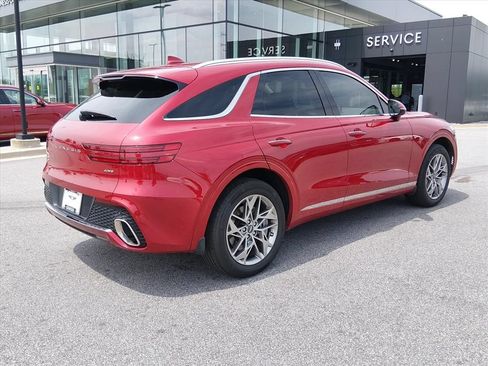 Used 2024 Genesis GV70 2.5T w/ Advanced Package AWD/4WD image 3