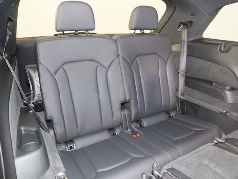 Used 2021 Audi Q7 3.0T Premium Plus w/ Premium Plus Package image 14