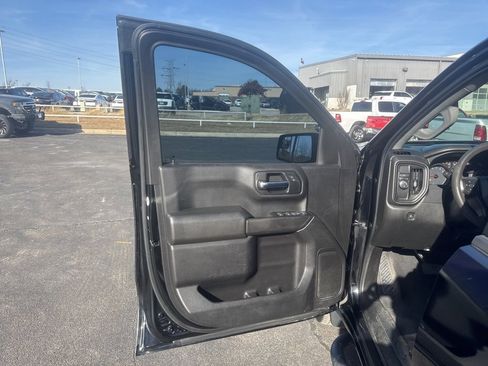 Used 2019 Chevrolet Silverado 1500 Custom w/ Infotainment Package image 11