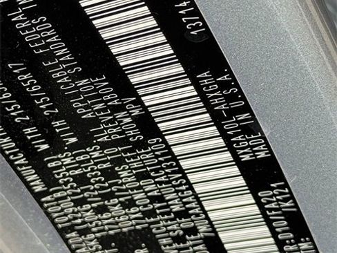 Certified 2025 Toyota Corolla Cross LE image 25