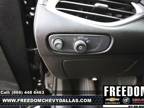 Used 2025 Chevrolet Malibu LT FWD image 19