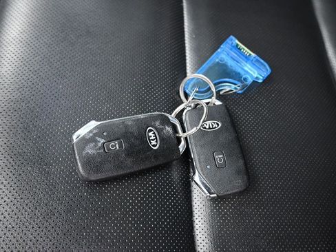 Used 2021 Kia Telluride S AWD/4WD image 64