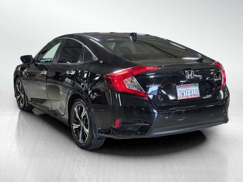 Used 2016 Honda Civic Touring image 5