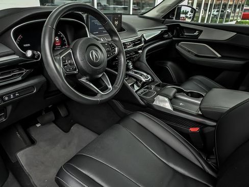 Used 2023 Acura MDX SH-AWD w/ Technology Package image 16