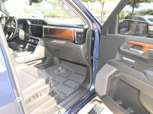 Used 2023 GMC Sierra 1500 Denali w/ Denali Reserve Package image 50