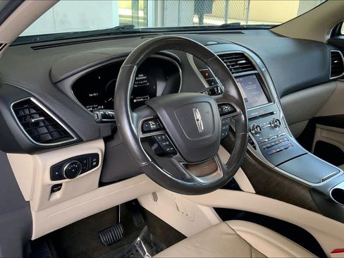 Used 2020 Lincoln Nautilus Reserve w/ Cargo Utility Package image 16