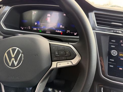 Used 2024 Volkswagen Tiguan Wolfsburg Edition image 15