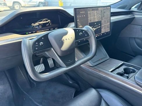 Used 2022 Tesla Model S AWD/4WD image 10