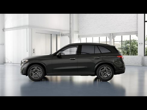 Used 2026 Mercedes-Benz GLC 300 4MATIC image 29