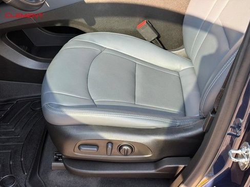 Used 2023 Buick Enclave Essence w/ Experience Buick Package FWD image 21