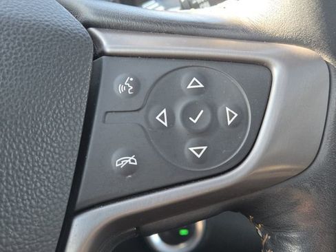 Used 2022 GMC Terrain AT4 image 14