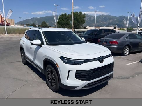 New 2025 Volkswagen Tiguan S image 3