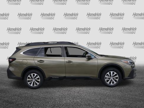 Used 2022 Subaru Outback Premium AWD/4WD image 10