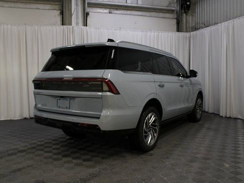 New 2026 Lincoln Navigator Reserve image 52
