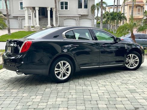 Used 2009 Lincoln MKS FWD image 5