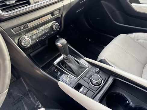 Used 2018 MAZDA MAZDA3 Grand Touring image 26