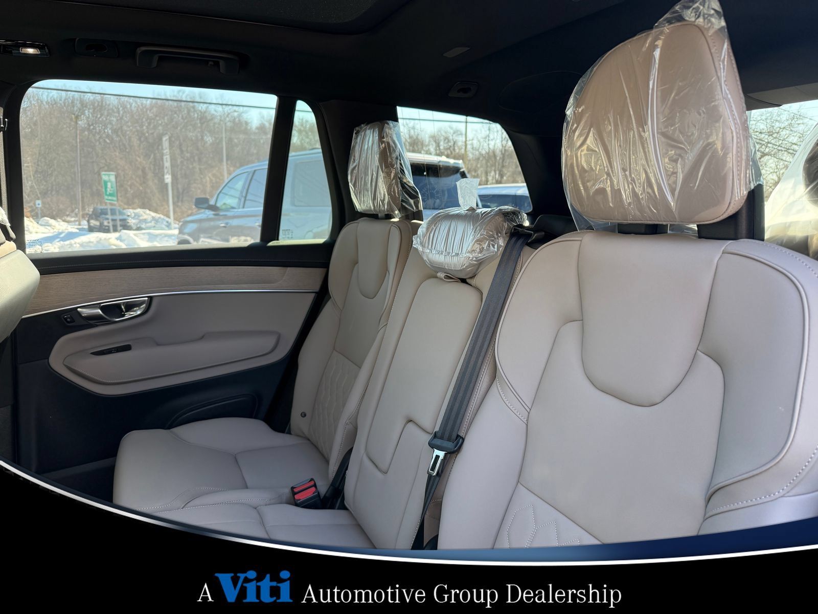 Used 2026 Volvo XC90 B6 Plus w/ Protection Package Premier AWD/4WD image 14