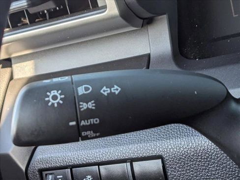 Used 2024 Toyota Tacoma SR image 22