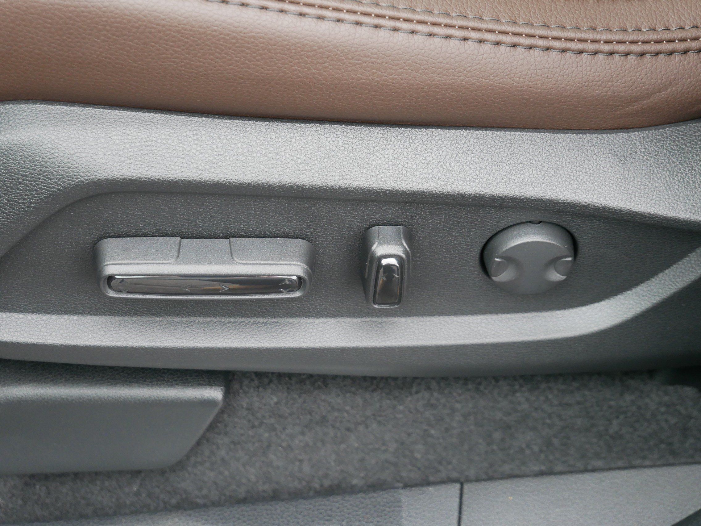 New 2026 Honda Pilot Touring image 16