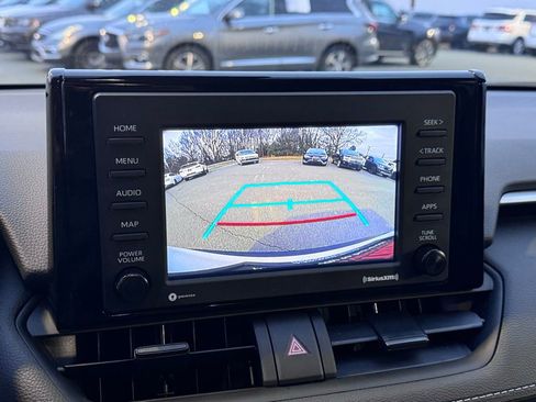Used 2022 Toyota RAV4 XLE image 20