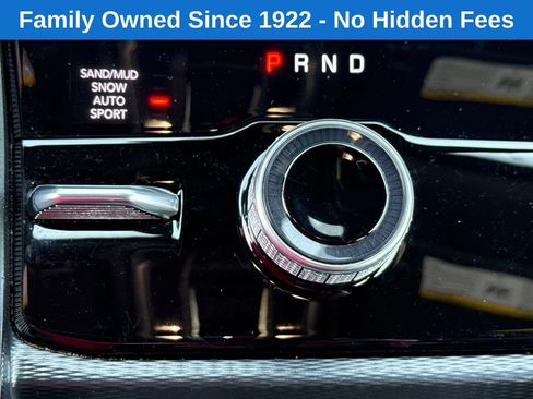 Used 2025 Jeep Grand Cherokee Limited w/ Luxury Tech Group II AWD/4WD image 30