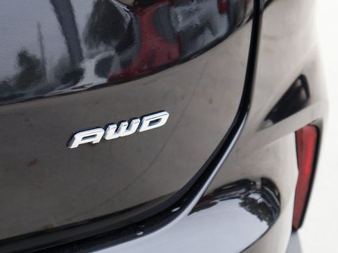 Used 2022 Ford Edge SEL image 9