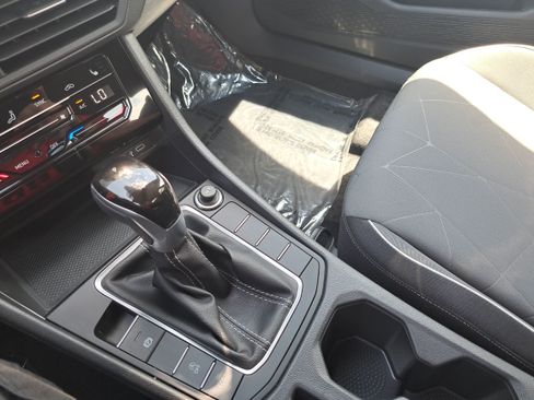 Certified 2025 Volkswagen Jetta Sport FWD image 26