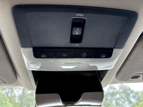 New 2026 Nissan Altima 2.5 SV w/ SV Special Edition Package FWD image 34