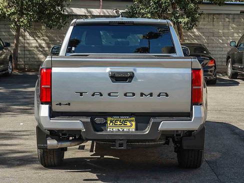 New 2025 Toyota Tacoma TRD Sport image 5