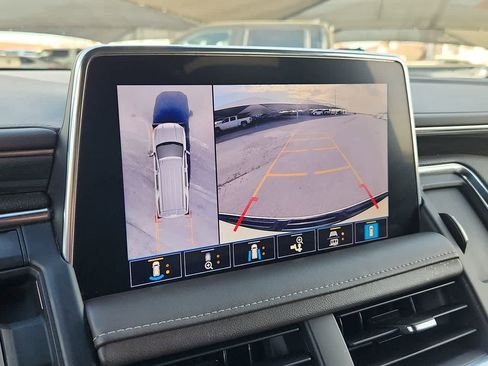 Used 2021 GMC Yukon XL SLT w/ Rear Media and Nav Package image 25