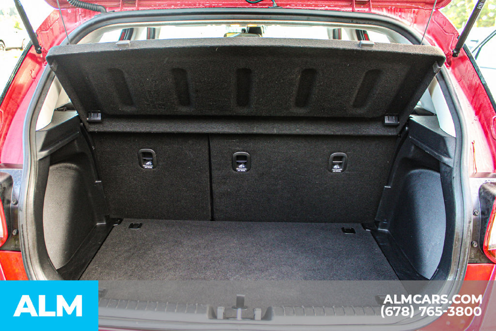 Used 2025 Hyundai Venue SEL FWD image 21
