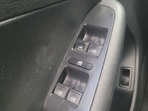 Used 2017 Volkswagen Jetta S FWD image 27