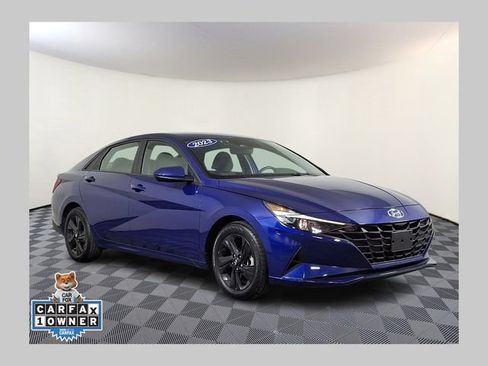 Used 2023 Hyundai Elantra SEL FWD image 1