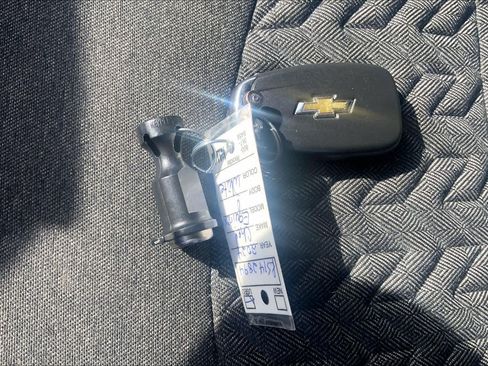 Used 2024 Chevrolet Equinox LT FWD image 15