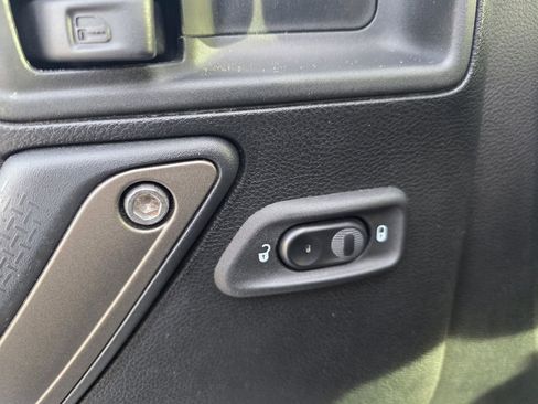 Used 2018 Jeep Wrangler Unlimited Sport image 18