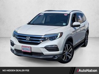 Used 2017 Honda Pilot Elite video 1