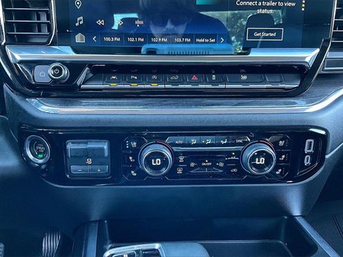 Used 2023 Chevrolet Silverado 1500 LTZ image 32