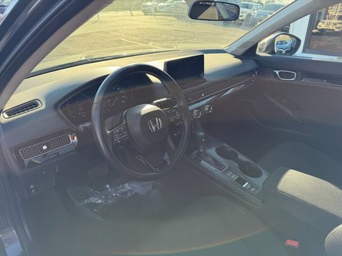 Used 2022 Honda Civic EX image 10