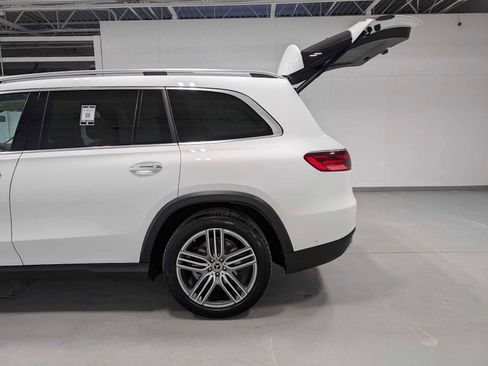 Certified 2026 Mercedes-Benz GLS 450 4MATIC image 11