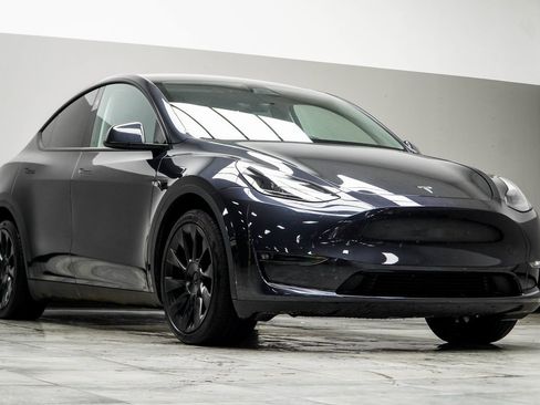 Used 2024 Tesla Model Y Long Range image 4