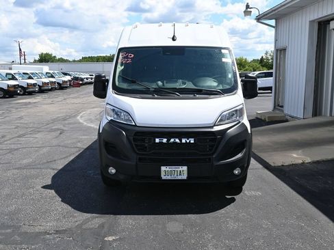 Used 2025 RAM ProMaster 2500 w/ Convenience Group FWD image 14