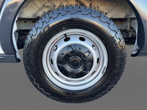 Used 2017 Ford Transit 150 XL image 11