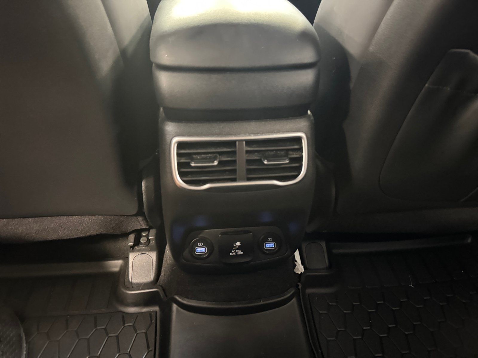 Used 2023 Hyundai Santa Fe Calligraphy FWD image 28